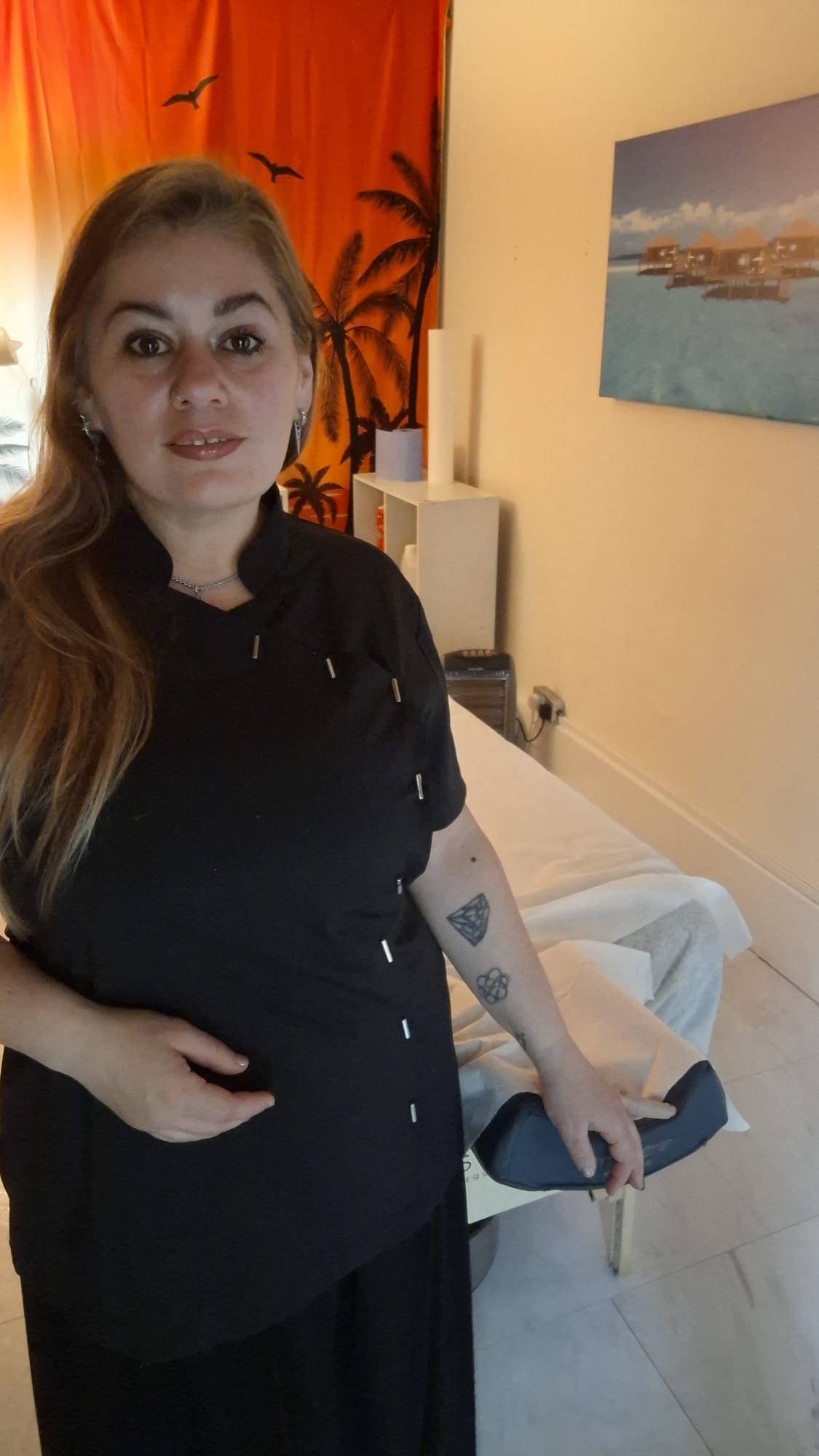 Leslie at the studio