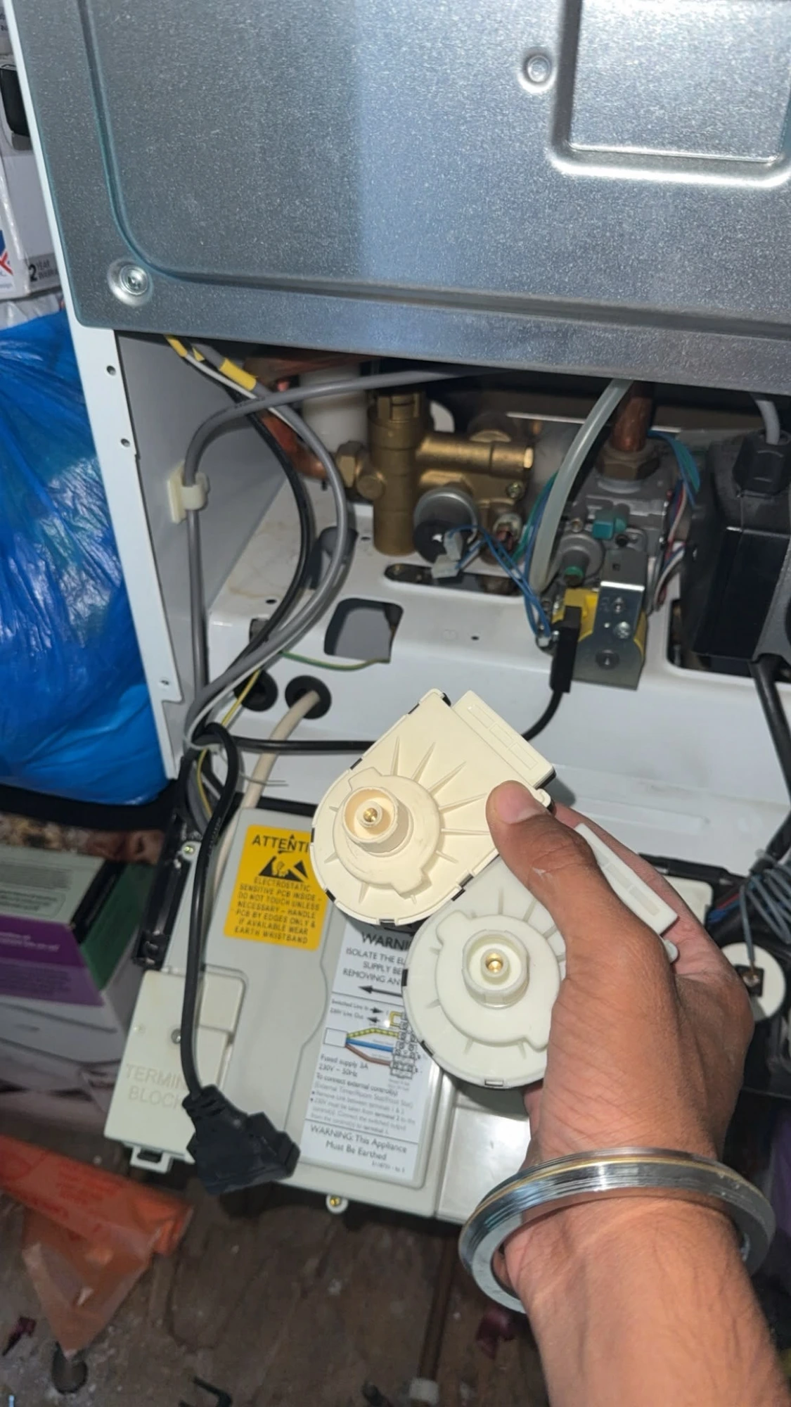 Diverter valve assembly swap