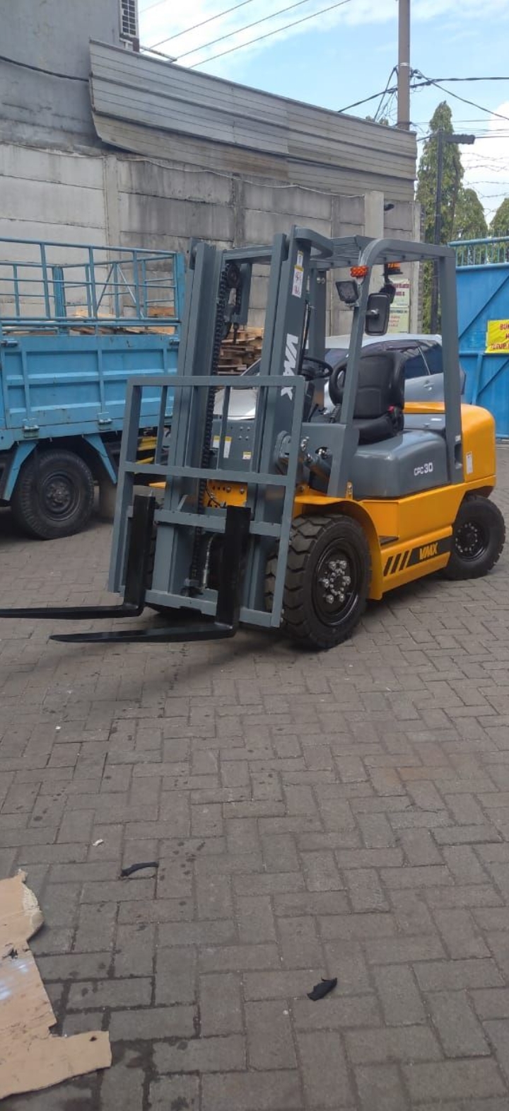 Forklift